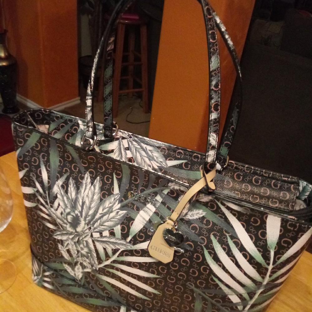 Handbag
